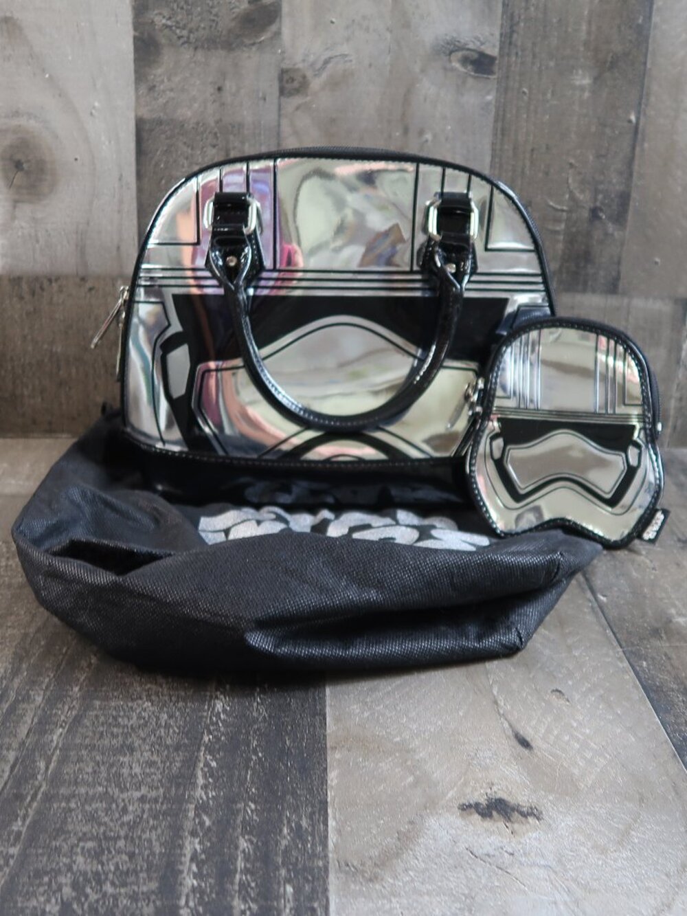 Star Wars Loungefly Captain Phasma Silver Dome Bag w/Coin Purse & Dust Bag